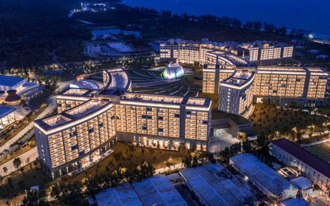 Combo 3N2Đ VinOasis | VMB khứ hồi + Vé vui chơi Vinpearl + Đón tiễn sân bay