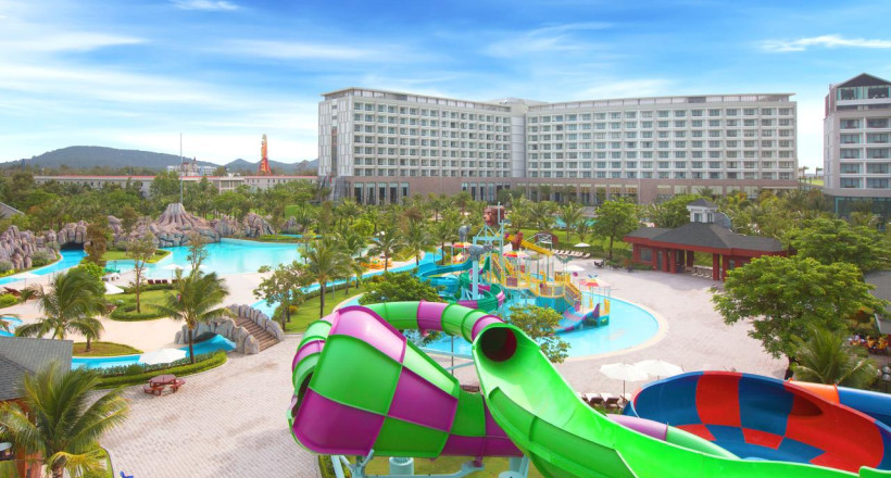 VinOasis_Phu_Quoc_Resort_Phu_Quoc_5_sao_co_cong_vien_nuoc_rieng_biet_14-1616483212