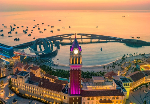 Sunset Town Phu Quoc – Thien duong check-in hoang hon