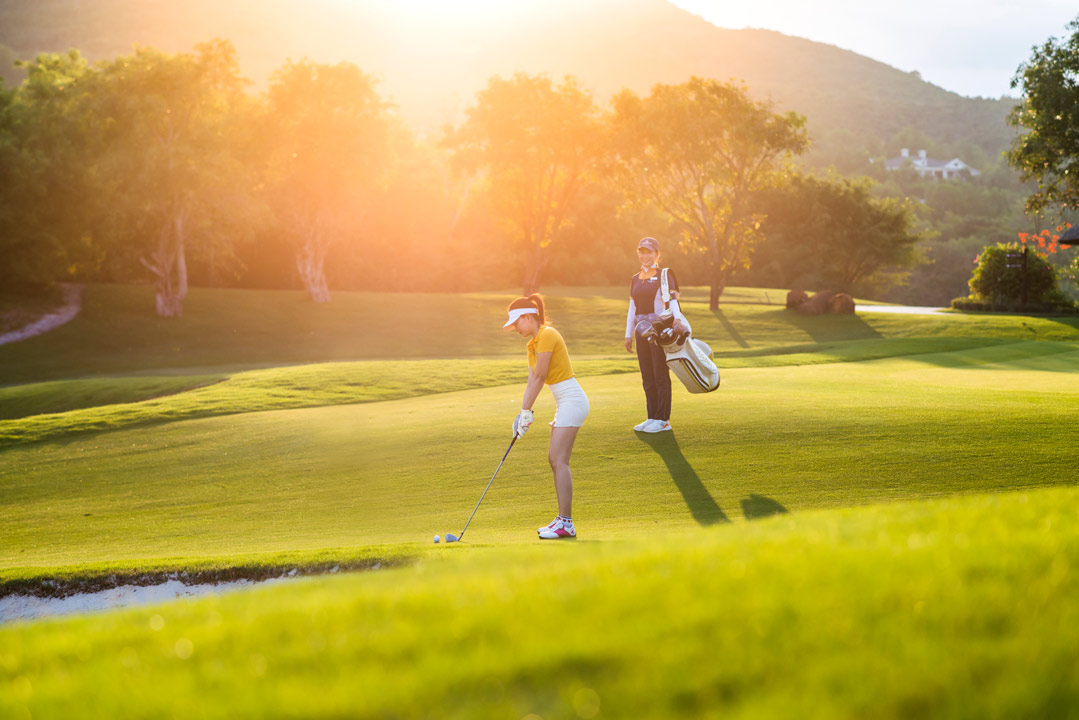 Combo “GOLF-AWAY RETREAT” vừa có thể nghỉ dưỡng lại chơi golf cực thích.