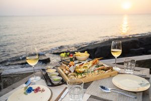 CUNG VE MIEN BIEN VANG voi Voucher Mango Bay Resort Phu Quoc UU DAI NHAT