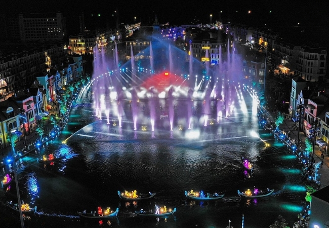 Nhac nuoc Vinpearl Phu Quoc: Vu dieu am thanh va anh sang